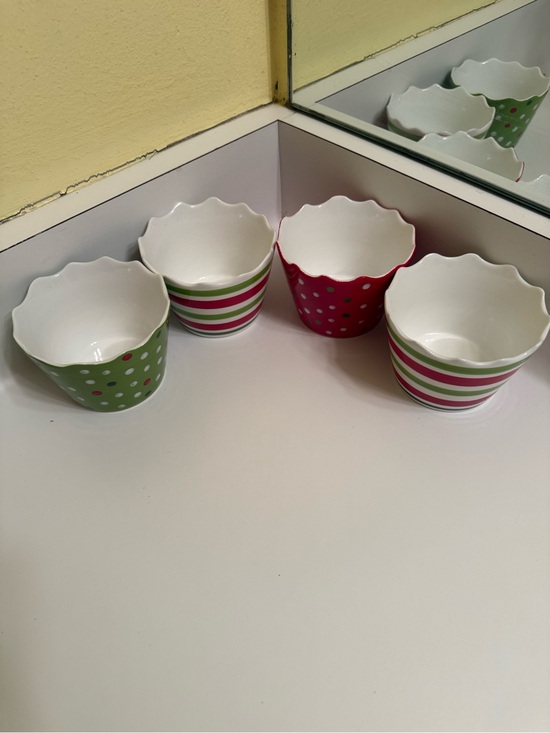 Other - Set of 4 Festive/Holiday Stripe & Polka Dot Dessert Cups - Red & Green